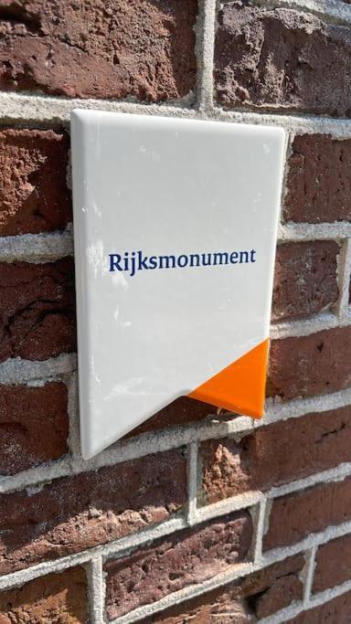 Puur Eastermar - Monumentaal, Authentiek En Luxe Koetshuis Aan Open Vaarwater Met Jacuzzi En Sauna 우스터미어 외부 사진
