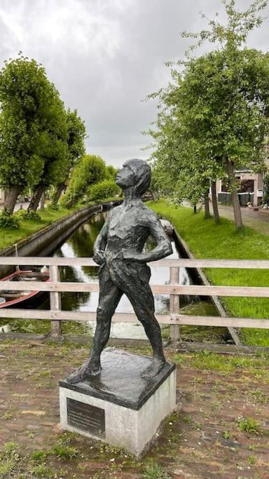 Puur Eastermar - Monumentaal, Authentiek En Luxe Koetshuis Aan Open Vaarwater Met Jacuzzi En Sauna 우스터미어 외부 사진